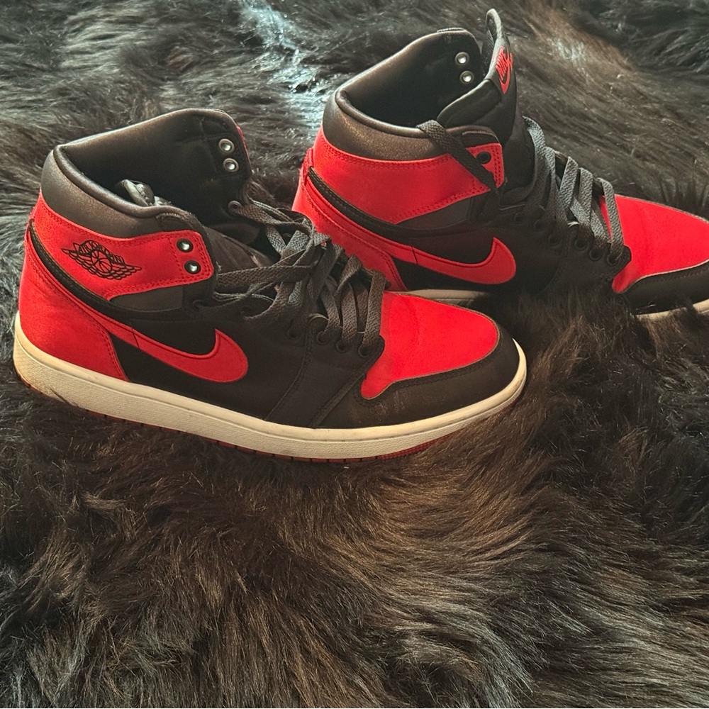 Women’s Satin Jordan OG 1’s